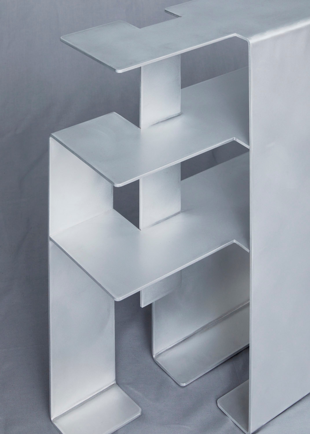 Staple console, Fortress, Wendy Andreu