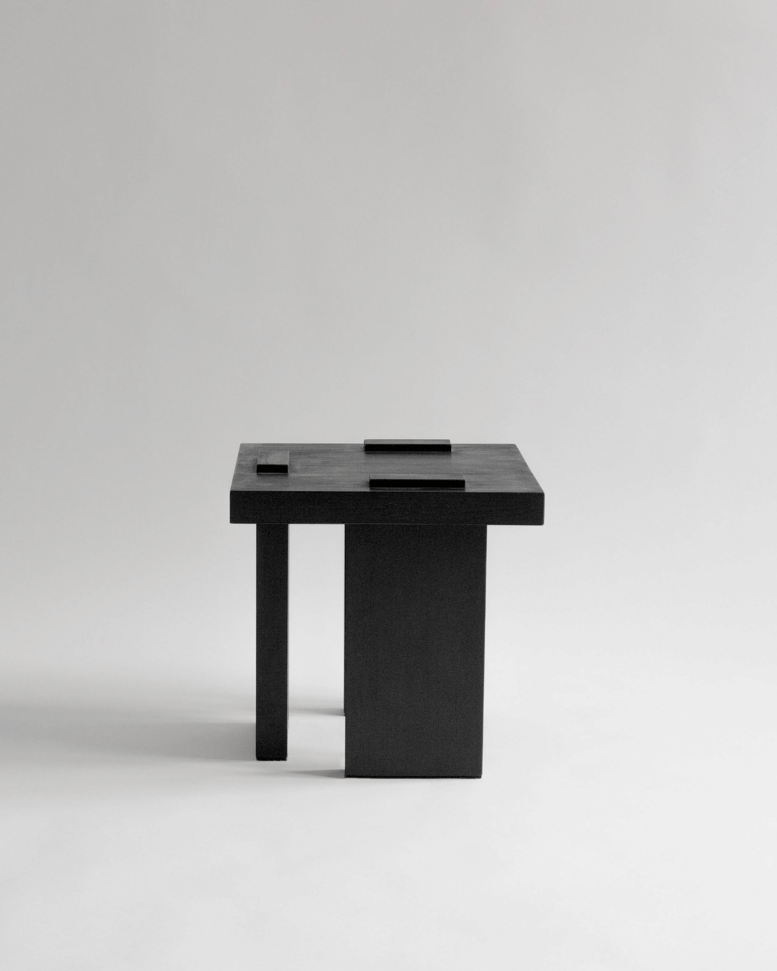 ItooRaba Side table & Stool - Ode - Sizar Alexis - Monde Singulier