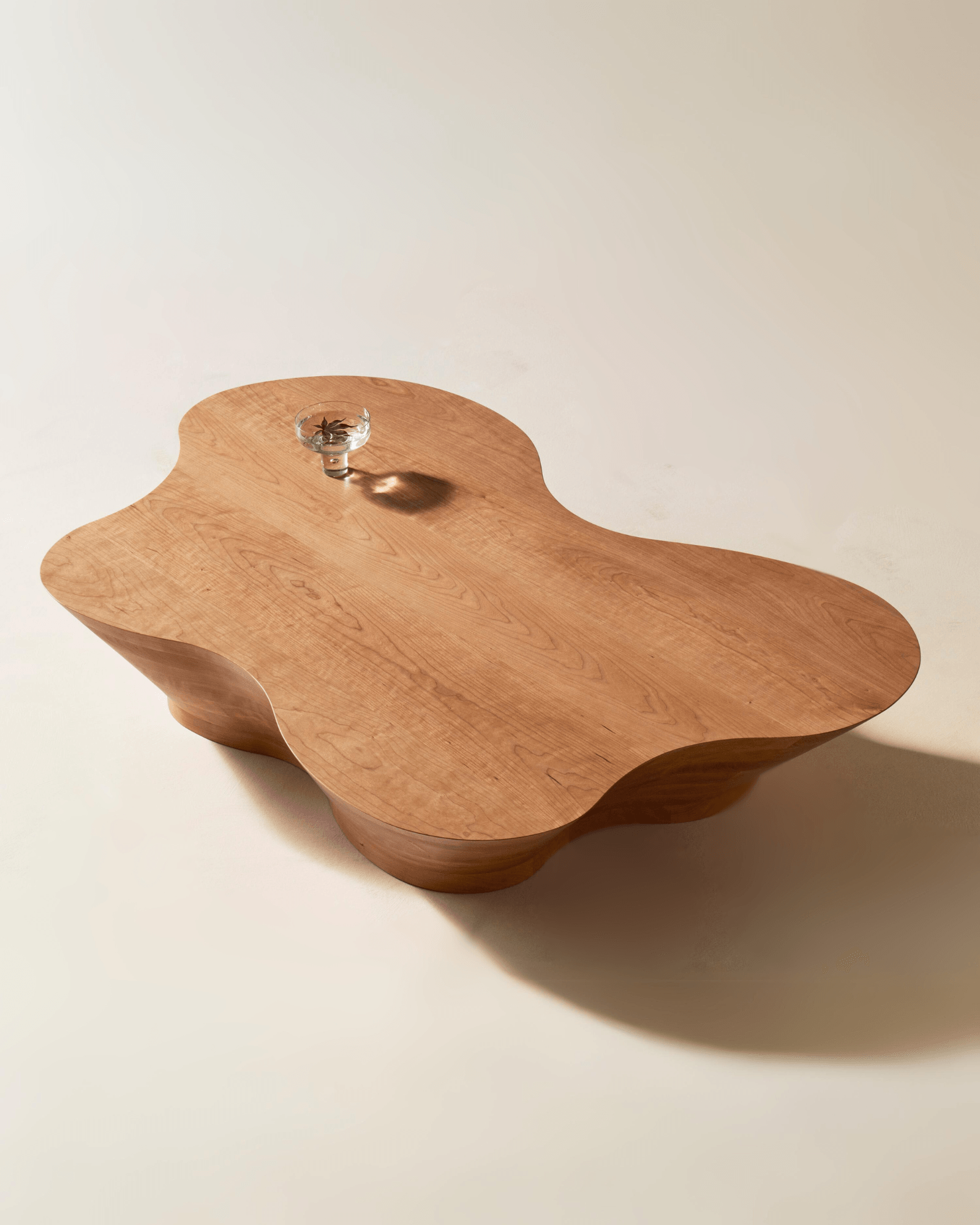 SSU Smooth Coffee Table - L - Veermakers